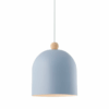 Niebieska wisząca lampa Gaston z ozdobną drewnianą kulką
