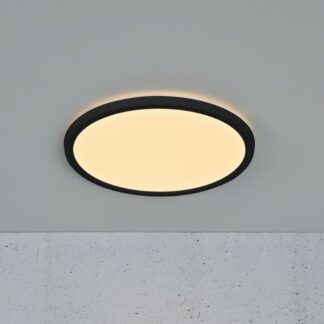 Czarny plafon LED Oja 29 o ciepłej barwie światła 2700K, strumieniu świetlnym 1600lm i funkcją ściemniania za pomocą włącznika