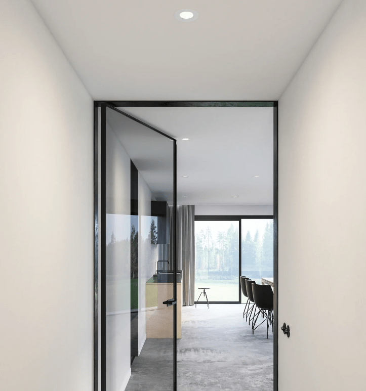 Nowoczesne, płaskie oczko LED Siege o barwie 3000K, strumieniu 345 lm i klasie szczelności IP65