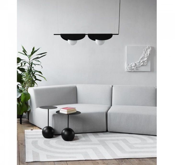 Czarna wisząca lampa Sallo B z dwiema szklanymi kulami w kształcie muszli