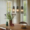 Lampa wisząca Miella z trzema punktami świetlnymi i dymionym szkłem