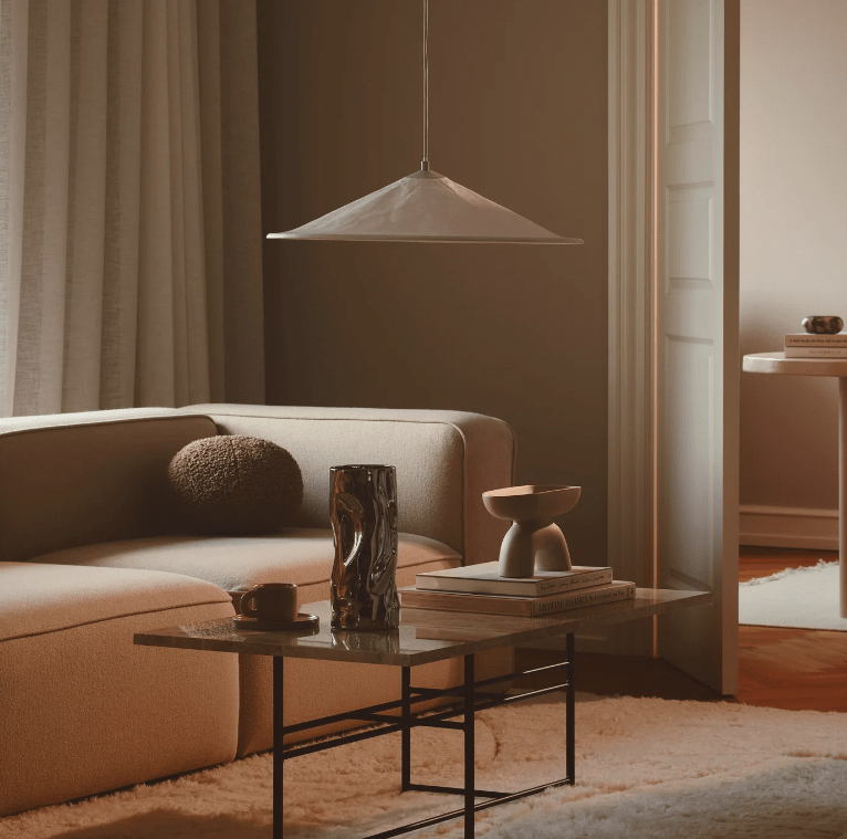 Beżowa lampa Hill 55 wykonana z włókien Tyvek