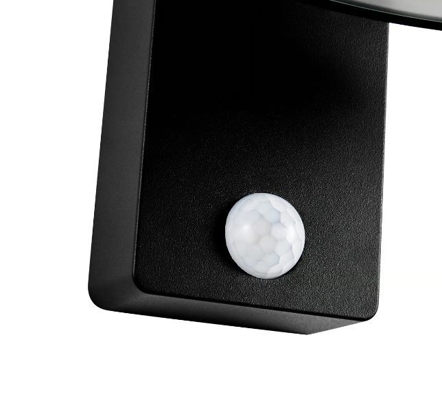 Czarny zewnętrzny kinkiet solarny Justina od Nordlux o klasie szczelności IP44