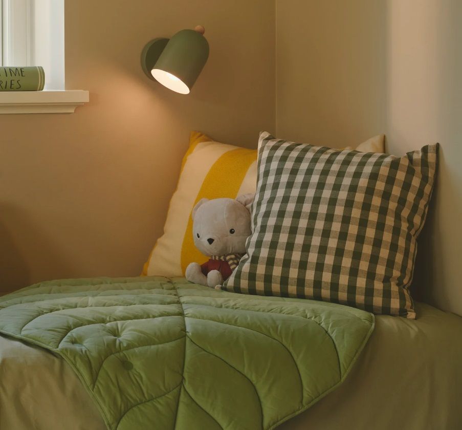 Zielony kinkiet Gaston w stylu skandynawskim