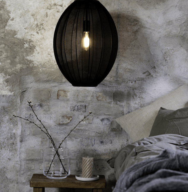 Wisząca lampa Florence 40 z czarnej siatki idealna do sypialni