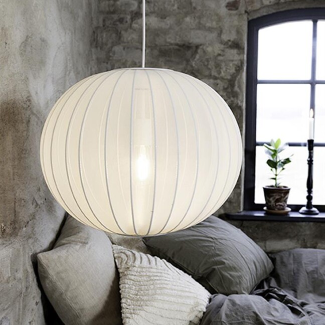 Biały ażurowy żyrandol Florence 50 do sypialni – lekki i stylowy abażur.