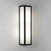 Nowoczesny kinkiet Salerno od Astro Lighting w czarnym, teksturowanym szkle o klasie szczelności IP44