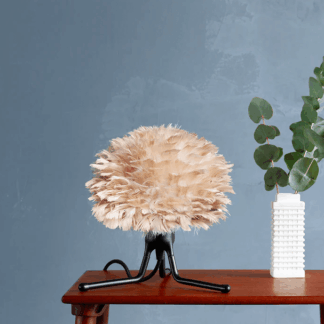 Beżowa lampa Eos XS Micro do postawienia na stole lub zawieszenia