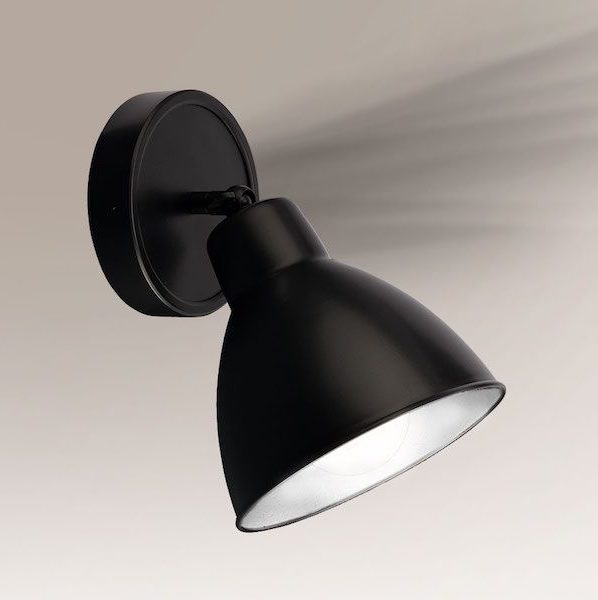 Czarny skandynawski kinkiet Daisen z możliwością regulacji klosza