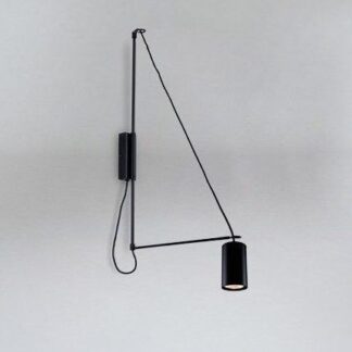 Czarny kinkiet Kabe z wysięgnikiem i kloszem w kształcie tuby