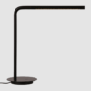 Czarna lampka LED Omni UMAGE DIM z portem USB na biurko