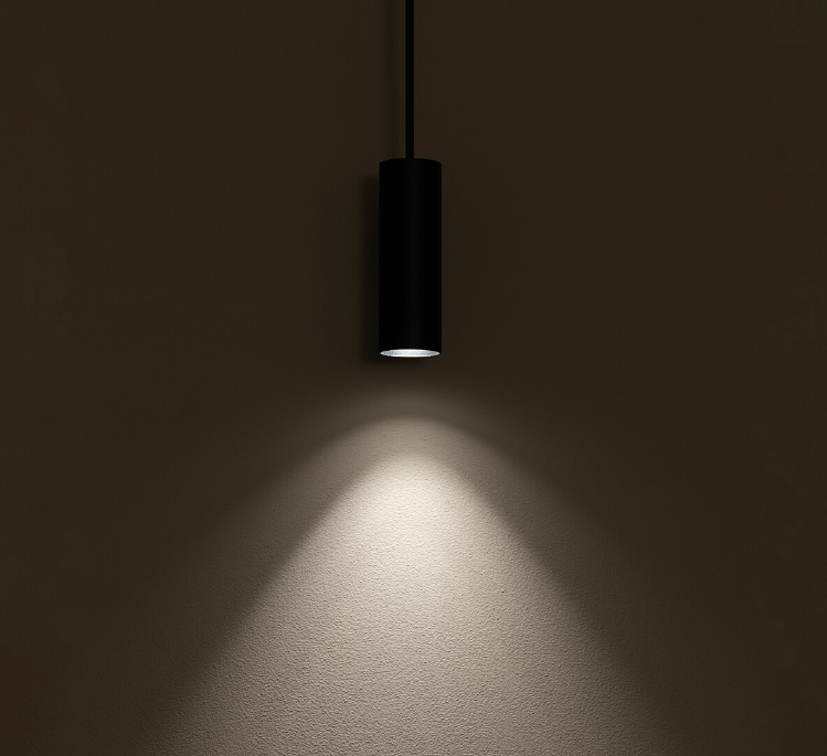 Czarna wisząca lampa tuba Fourty S o wysokości 12 cm