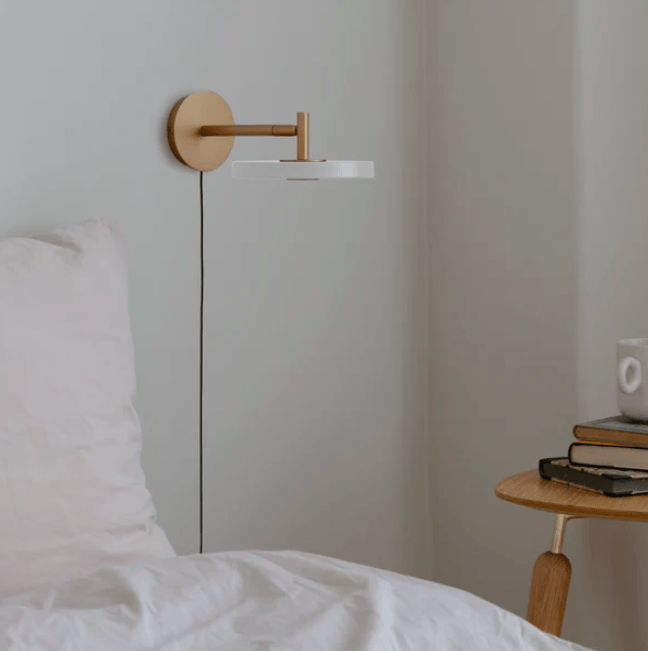 Jasnoszary, płaski kinkiet LED Asteria Wall – regulowany, z przewodem