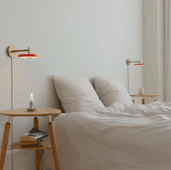 Różowo-złoty kinkiet LED Asteria Wall z obrotowym, płaskim kloszem i kablem