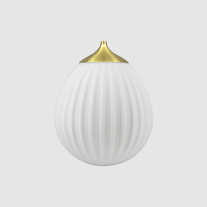 Żłobiona lampa wisząca Around The World w szczotkowanym mosiądzu