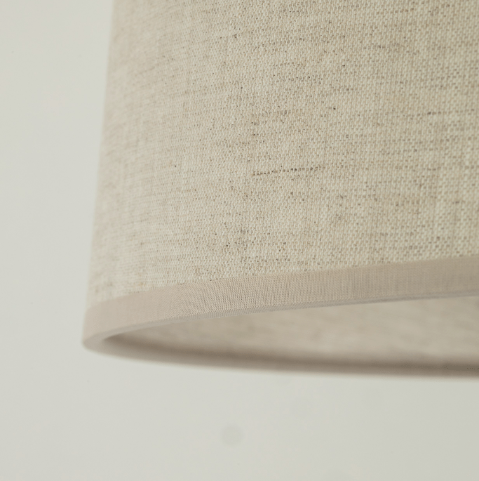 Elegancka stojąca lampa Nicola w odcieniach beżu i brązu