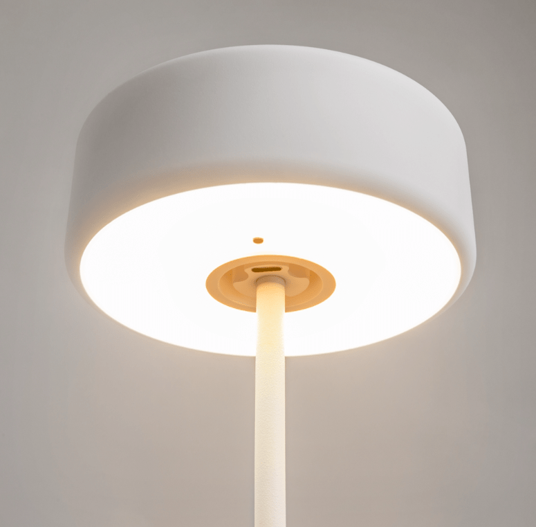 biala lampka stolowa led z funkcja ladowania ai collaboration usb 3w czas pracy do 8 godzin 4