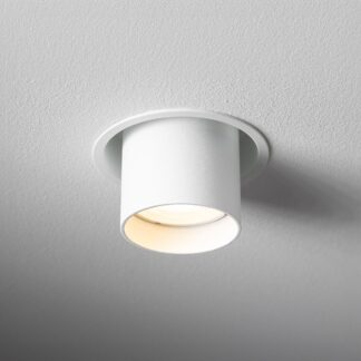 biala-oprawa-podtynkowa-mono-slide