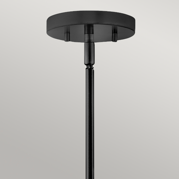 Czarna lampa sufitowa Graham 3 w formie półplafonu z możliwością regulacji zawieszenia