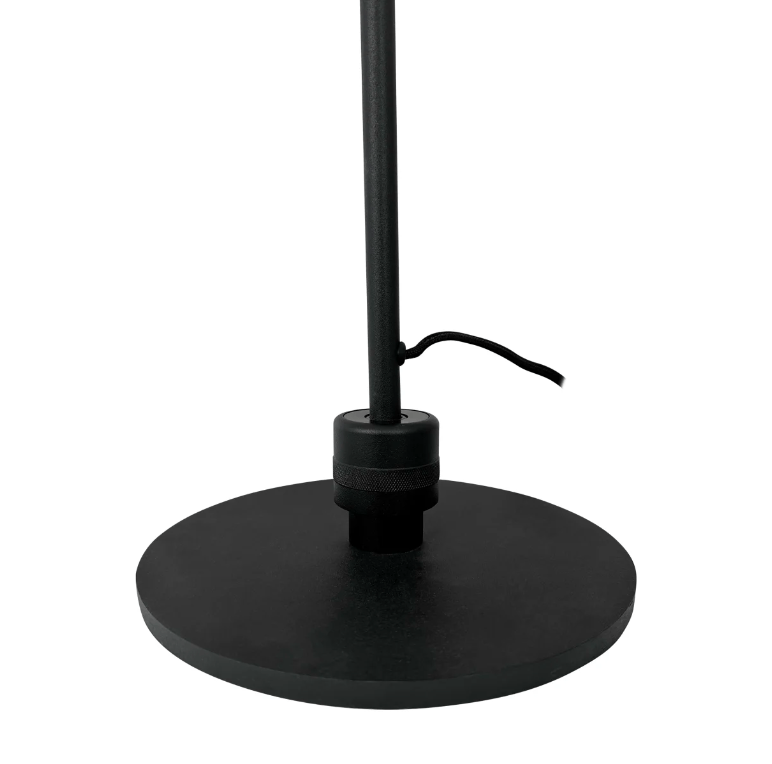 Czarna skandynawska lampa stołowa Lotus o dużych rozmiarach, idealna do gabinetu