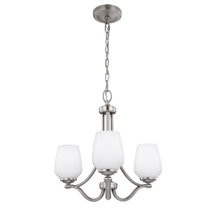 Elegancki żyrandol Vintner 3 w kolorze satynowego niklu z opalowymi kloszami w srebrnym wykończeniu