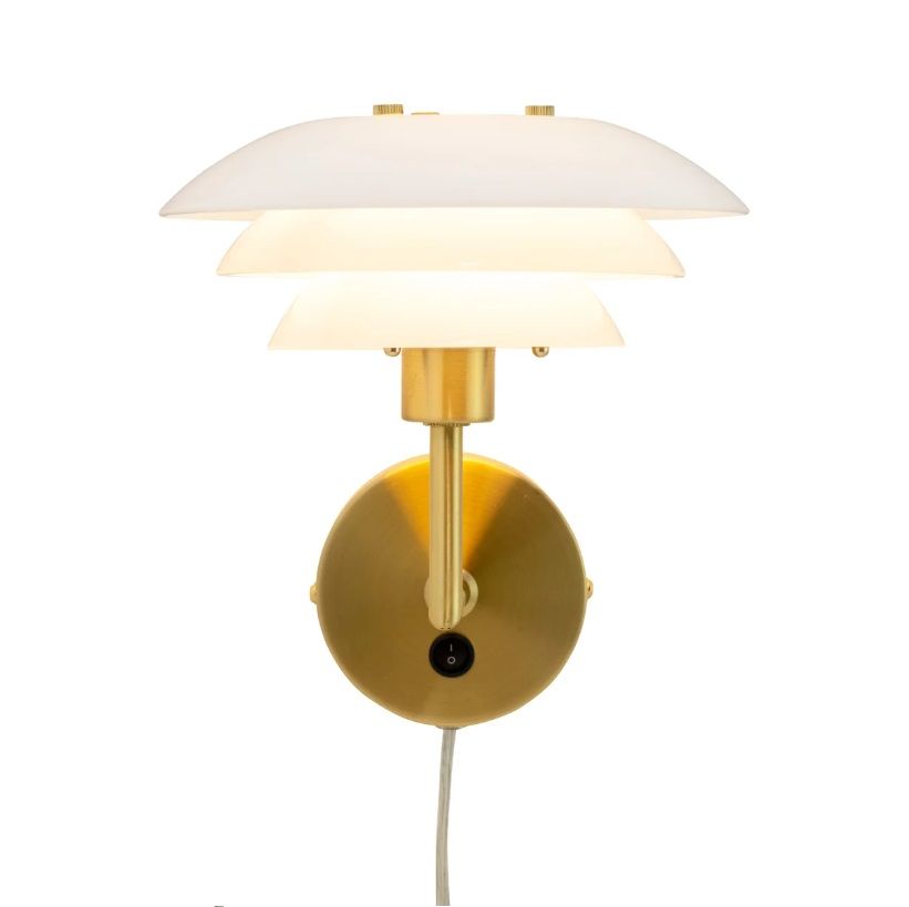 Kinkiet DL20 w złotym odcieniu – stylowy mosiądz i białe szkło