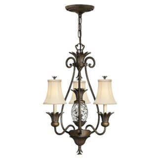 klasyczny-brazowy-zyrandol-plantation-z-bezowymi-abazurami-do-sypialni