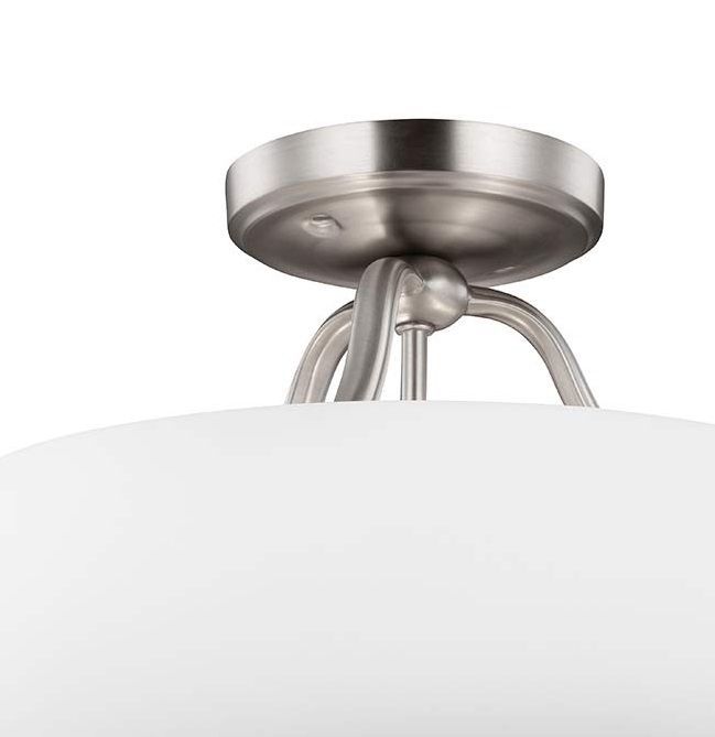 Klasyczny półplafon Vintner 3 z srebrną podstawą i szklanym kloszem