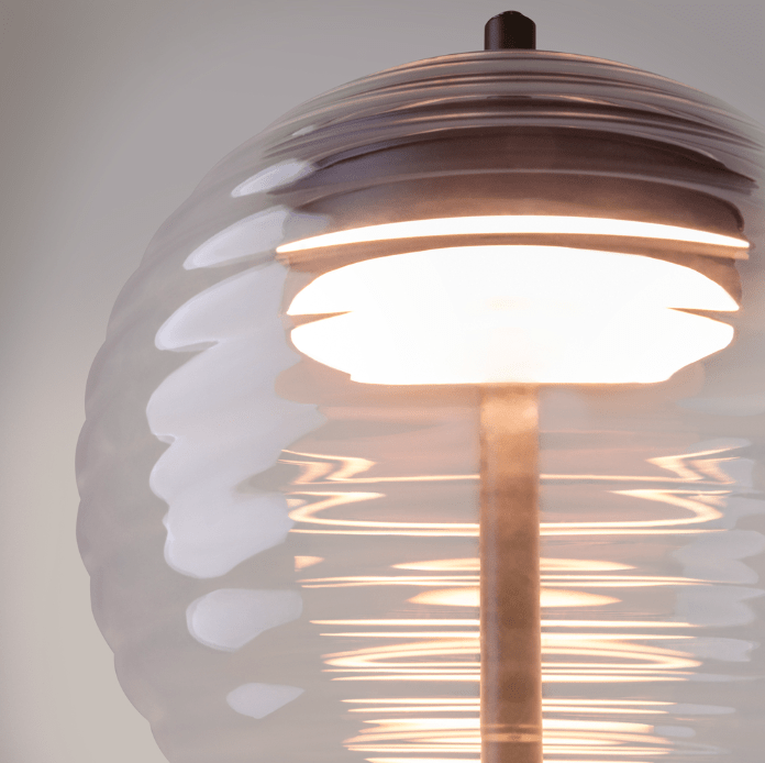 Elegancka nocna lampka Mystic LED z podstawą z czarnego marmuru