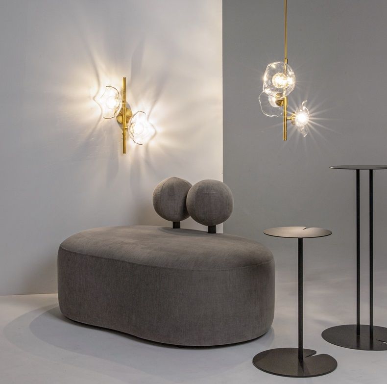 Podwójny kinkiet Art Deco Miracle z odlewanymi kloszami