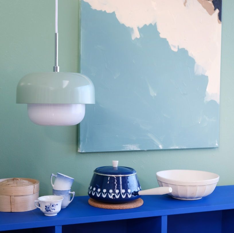 Miętowa retro lampa wisząca Haipot od Dyberg Larsen