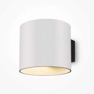 niewielki-bialy-kinkiet-rond-oswietlajacy-w-gore-i-w-dol