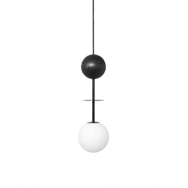 oio-to-elegancka-czarna-lampa-wiszaca-do-sufitu