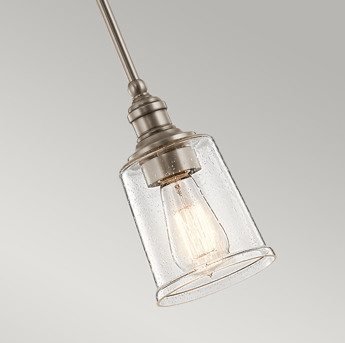 Srebrna zwisająca lampa sufitowa Waverly w klasycznym stylu