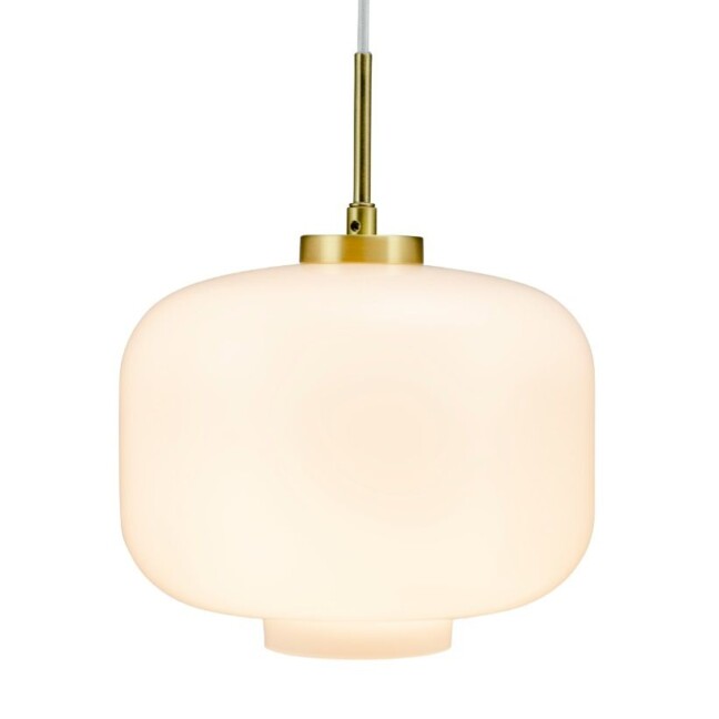 wiszaca-lampa-arp-d30-w-zlotym-odcieniu-mosiadzu-nad-stol