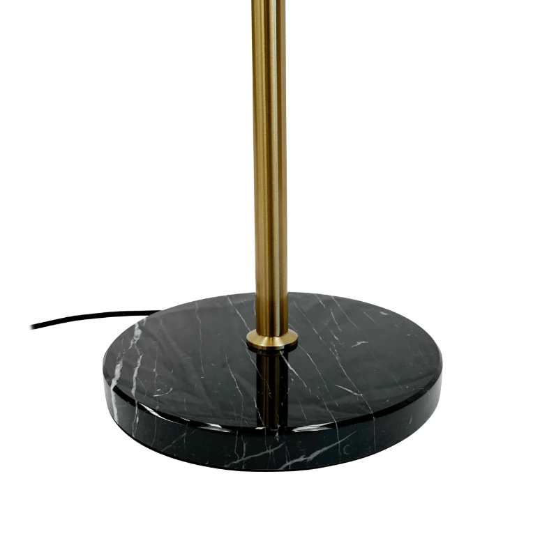 Złota mosiężna lampa stojąca Menton z francuskiej kolekcji.