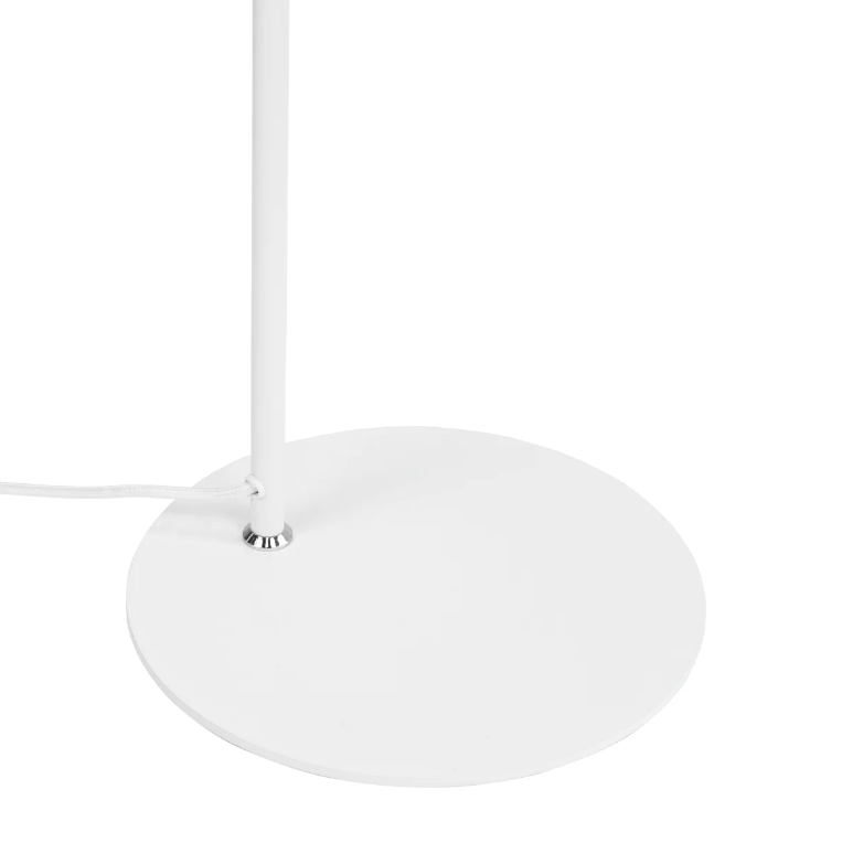 Elegancka biała lampa stojąca Cale z srebrnym akcentem