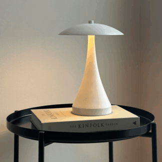 mobilna-biala-lampka-stolowa-vienna-led-z-mozliwoscia-ladowania-przez-usb