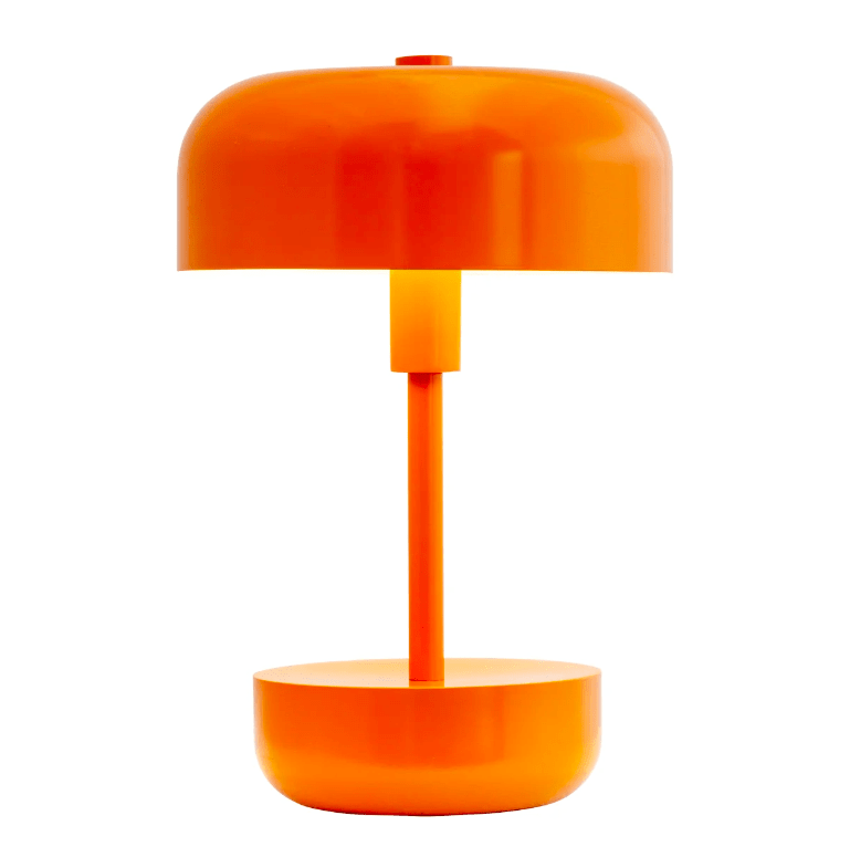 Pomarańczowa lampka stołowa Haipot LED na taras i balkon, zasilana bateriami i USB, o klasie ochrony IP44