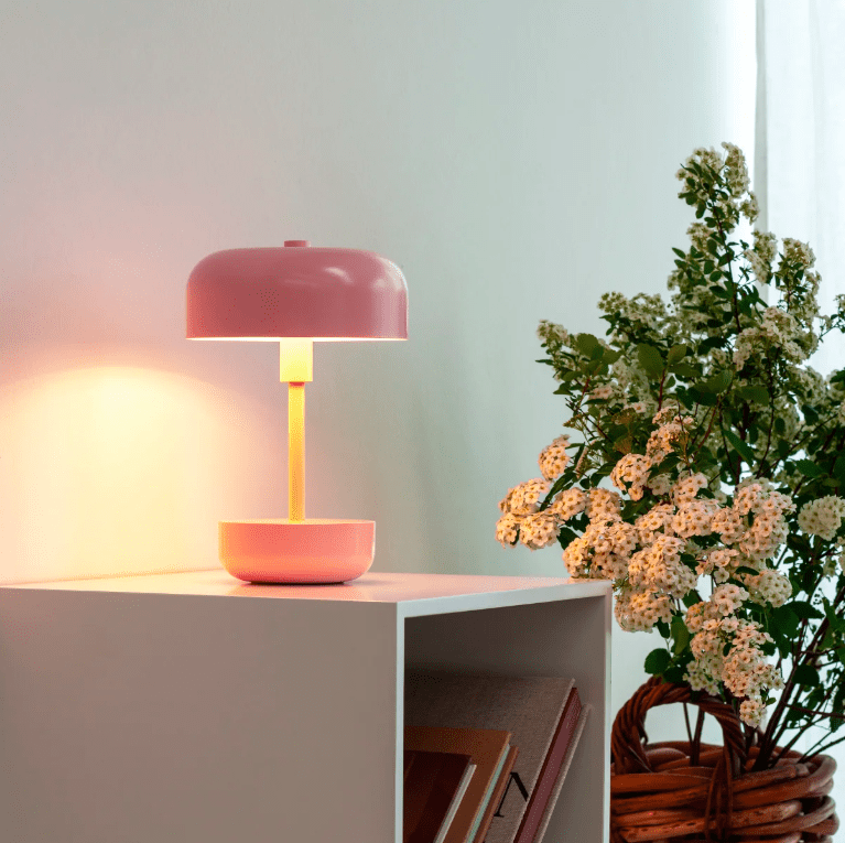 Różowa lampka nocna Haipot LED na baterie, wodoodporna (IP44), z ładowaniem przez USB