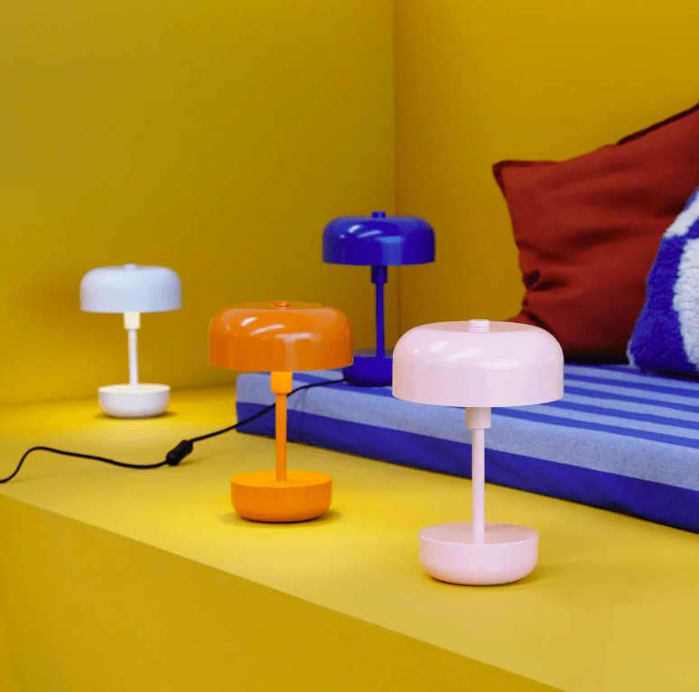 Różowa lampka nocna Haipot LED na baterie, wodoodporna (IP44), z ładowaniem przez USB