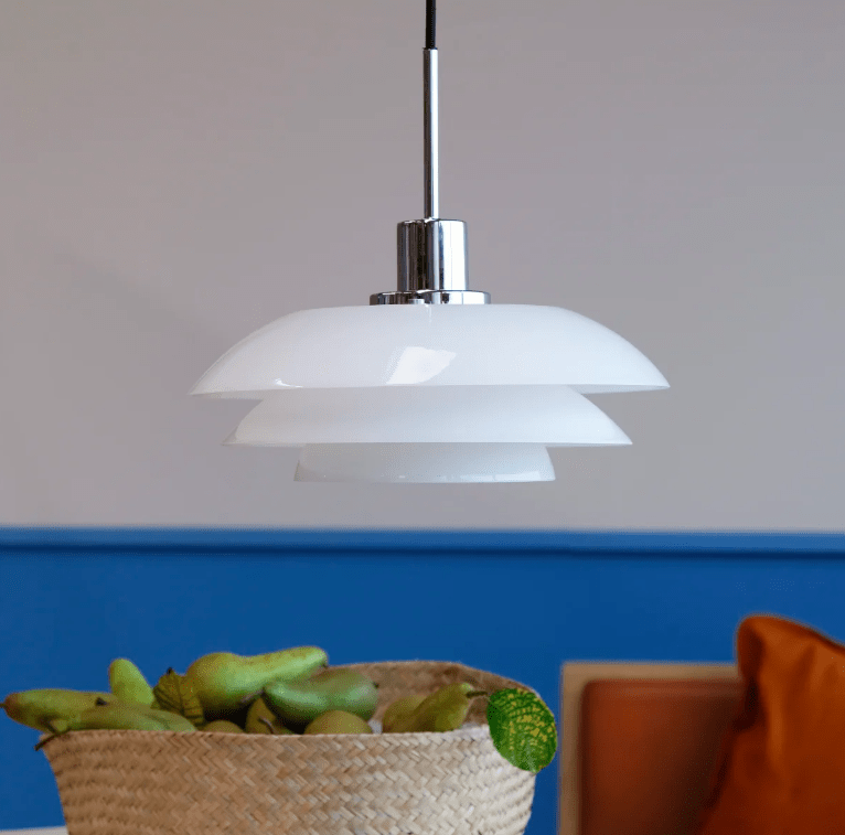 szklana wiszaca lampa morph 31 z eleganckimi srebrnymi zdobieniami idealna nad wyspe kuchenna 2