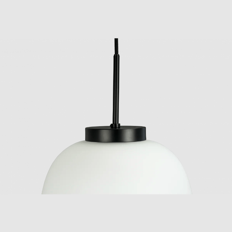 Wisząca lampa Café DL39 z szklanym kloszem w kontrastujących czarno-białych barwach