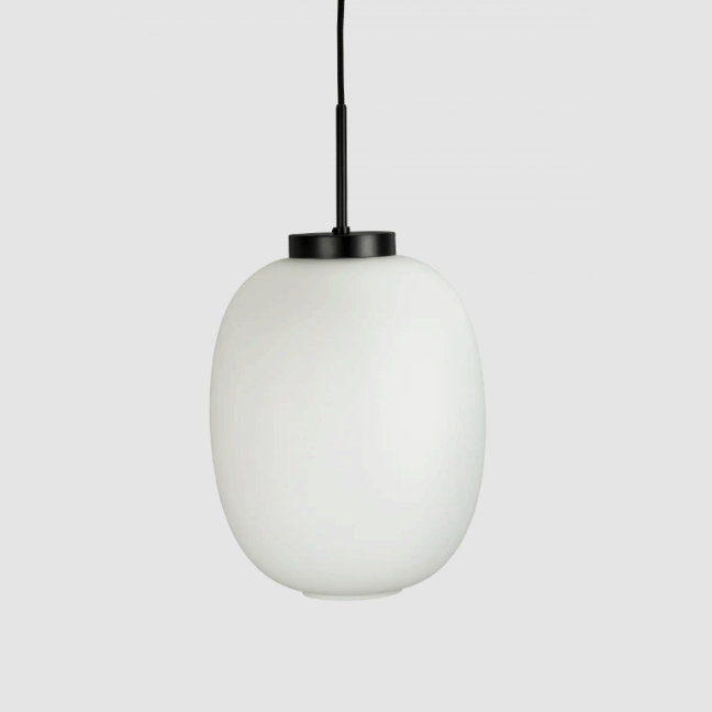 wiszaca-lampa-cafe-dl39-z-szklanym-kloszem-w-kontrastujacych-czarno-bialych-barwach
