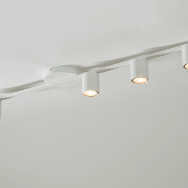 4-punktowa-podluzna-lampa-sufitowa-zyon-4-biala