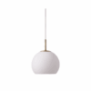 Wisząca lampa Ball Glass 18 z białego szkła w kształcie opalowej kuli