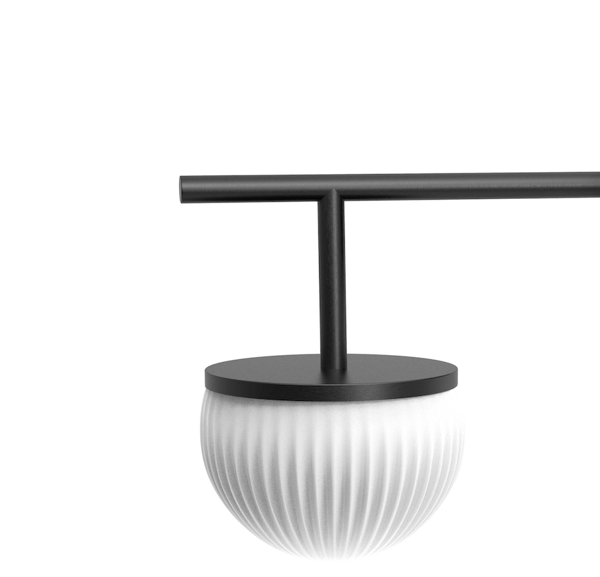 Biało-czarny kinkiet Roi Arm z ryflowanym szklanym kloszem