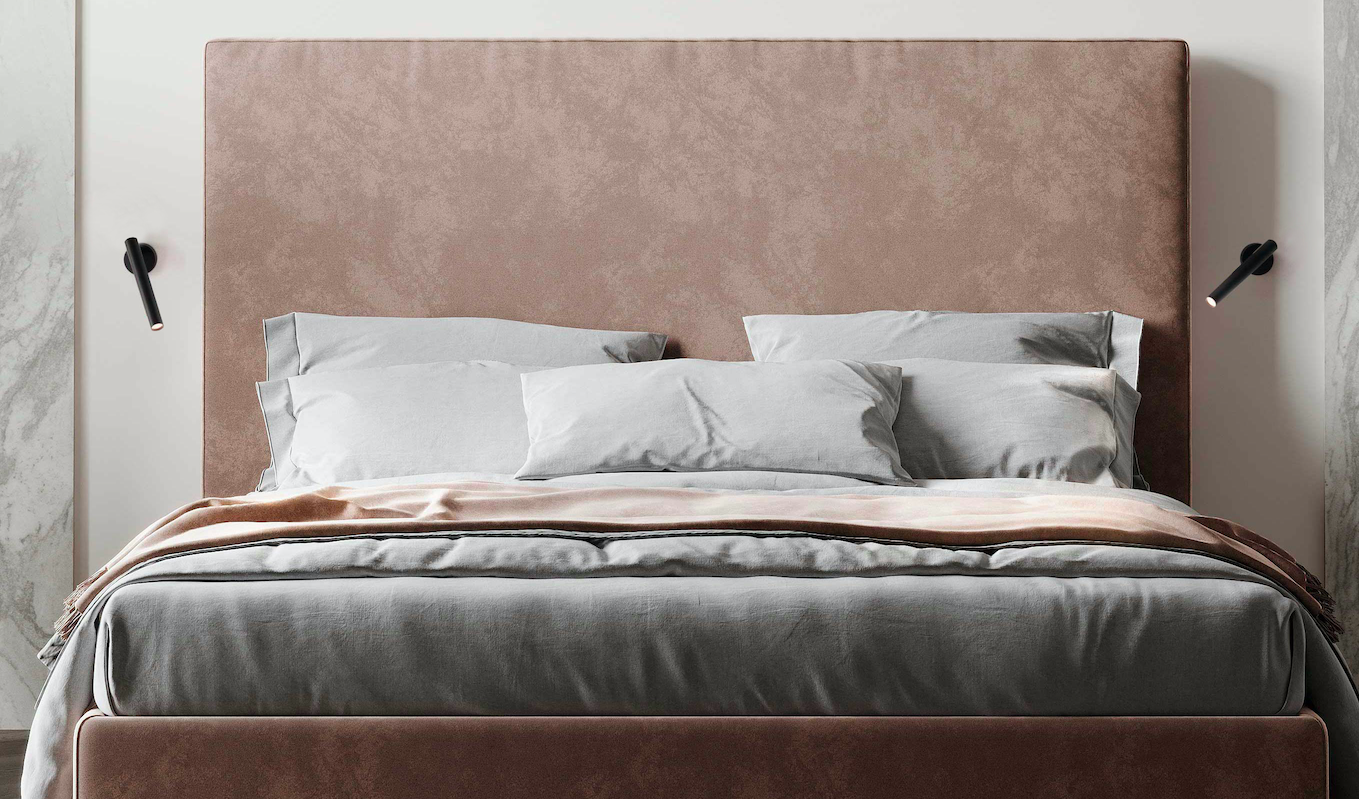 Czarny, elegancki kinkiet Rui LED do sypialni z regulowaną tubą do czytania