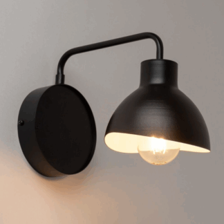 Stylowy czarny kinkiet Etherea od Ardant Studio