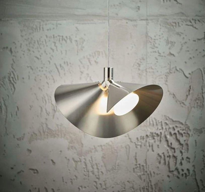 Stylowa lampa wisząca Peel w srebrnym odcieniu ze stali nierdzewnej